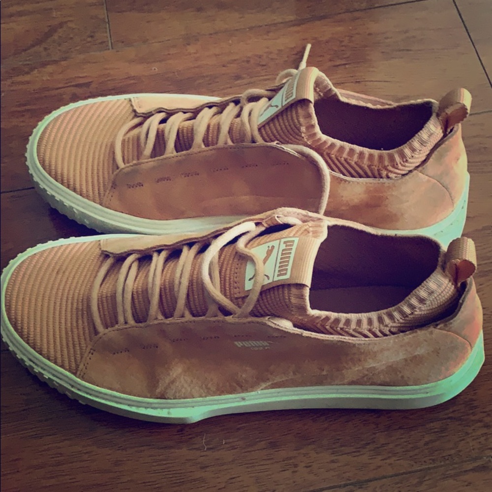 Champagne pink mesh Puma Breakers